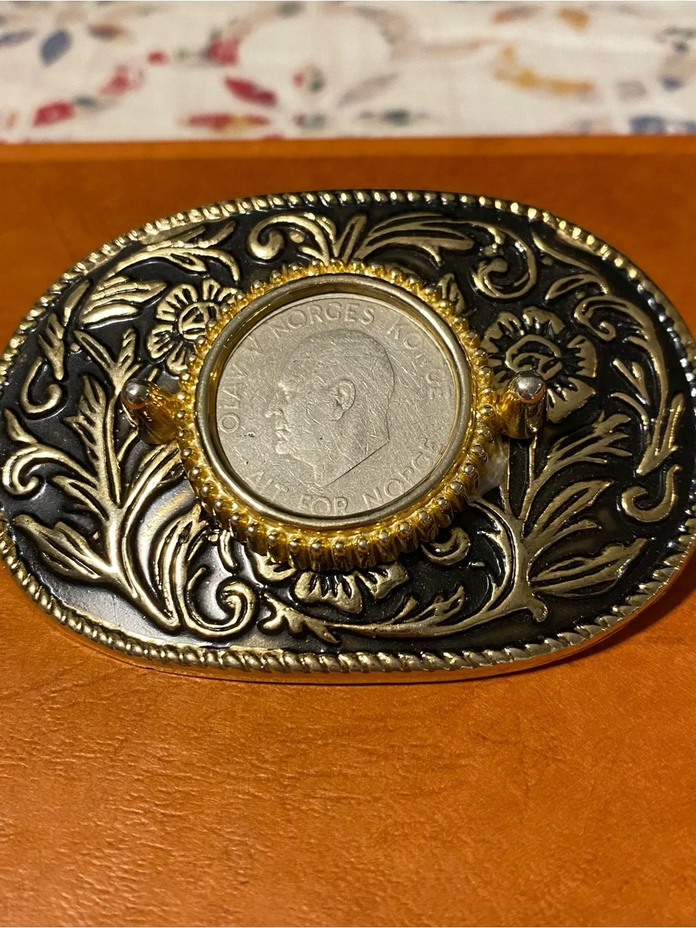 Vintage Western Gold & Black Enamel Coin Belt Buckle - Olav V Norges Konge